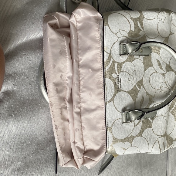 Kate Spade white & silver leather handbag - Picture 11 of 13